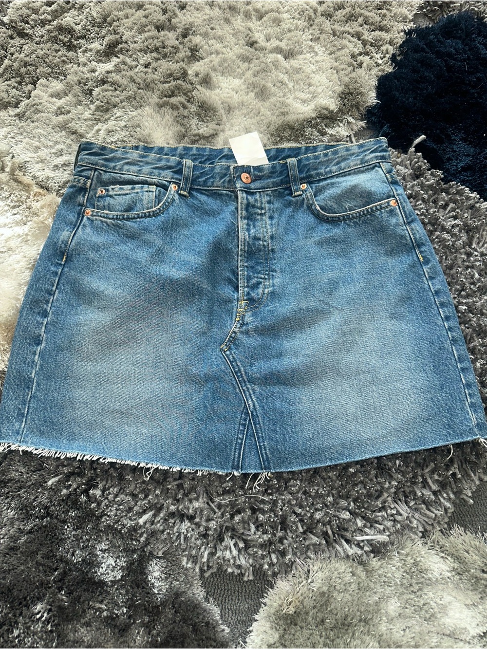 H&M Denim Mini Skirt Size 14 Blue Raw Hem Distressed Cutoff Y2K Jean Skirt
